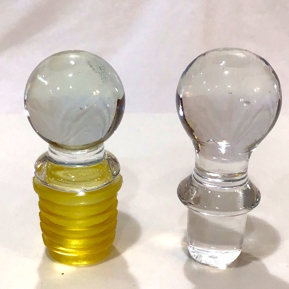 Two Crystal Clear Bottle or Cruet Stoppers - Picture 1 of 5